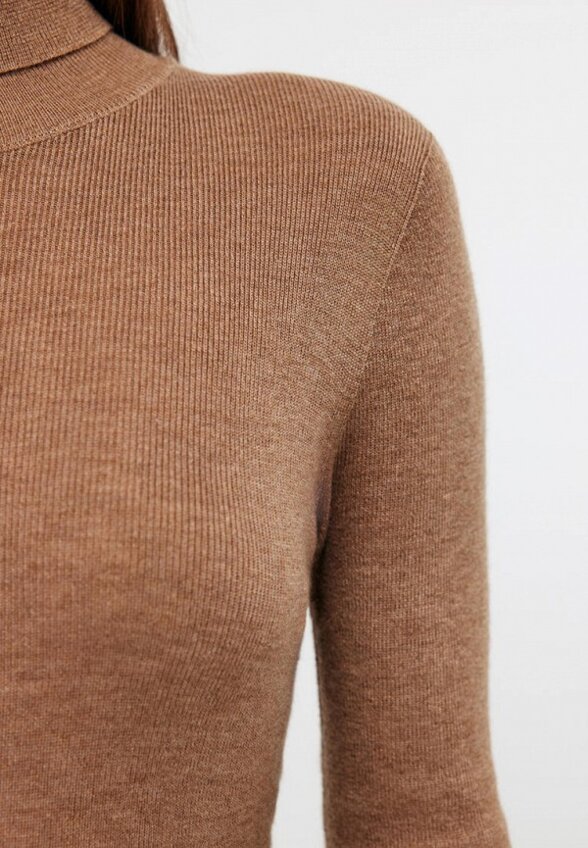 Водолазка Baon