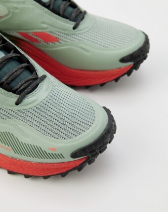 Кроссовки Reebok женщинам