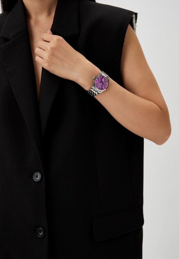 Часы George Kini