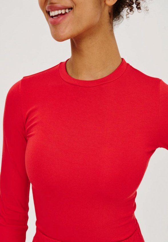 Лонгслив Jolifashn