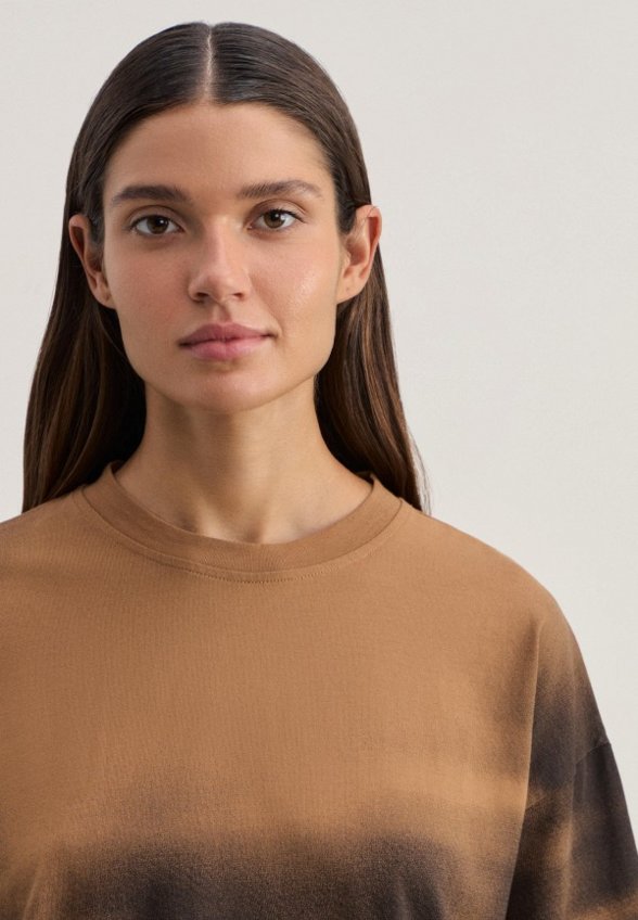 Футболка Zarina