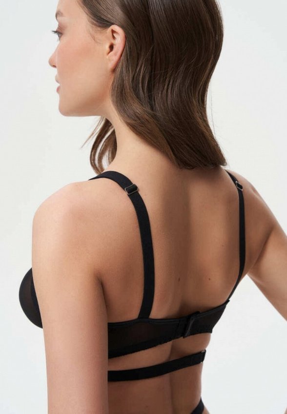 Бюстгальтер и трусы Amazonka Underwear