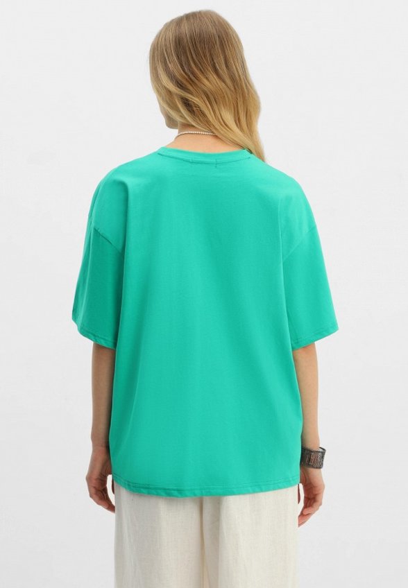 Футболка Nominee