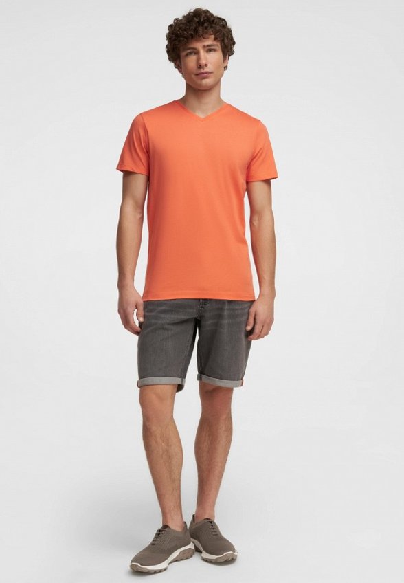 Футболка Henderson