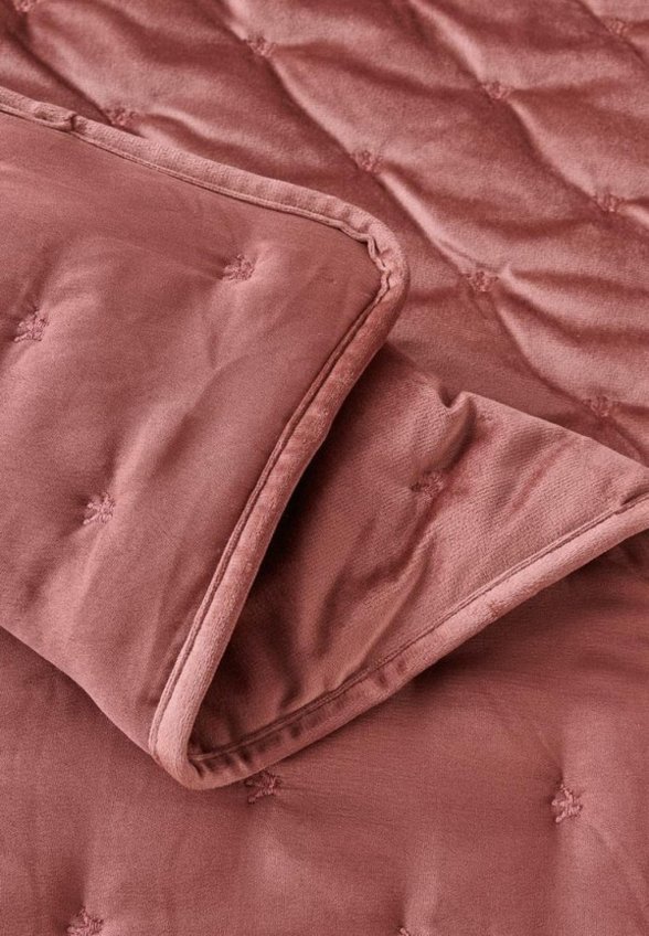 Комплект с покрывалом Sofi De Marko