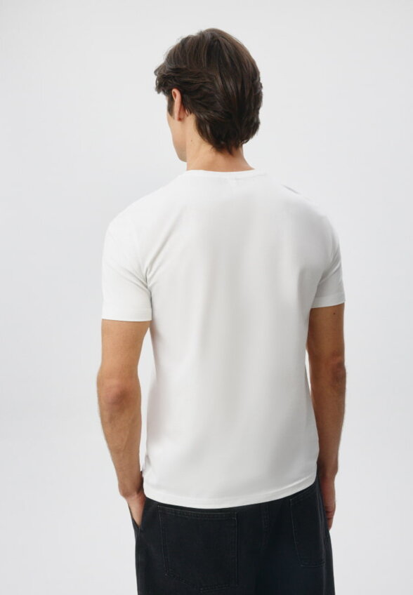 Футболка SLIM FIT базовая