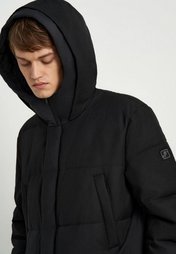 Пуховик Finn Flare