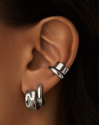 Серебряные серьги-кольца из мятого металла MIE женщинам