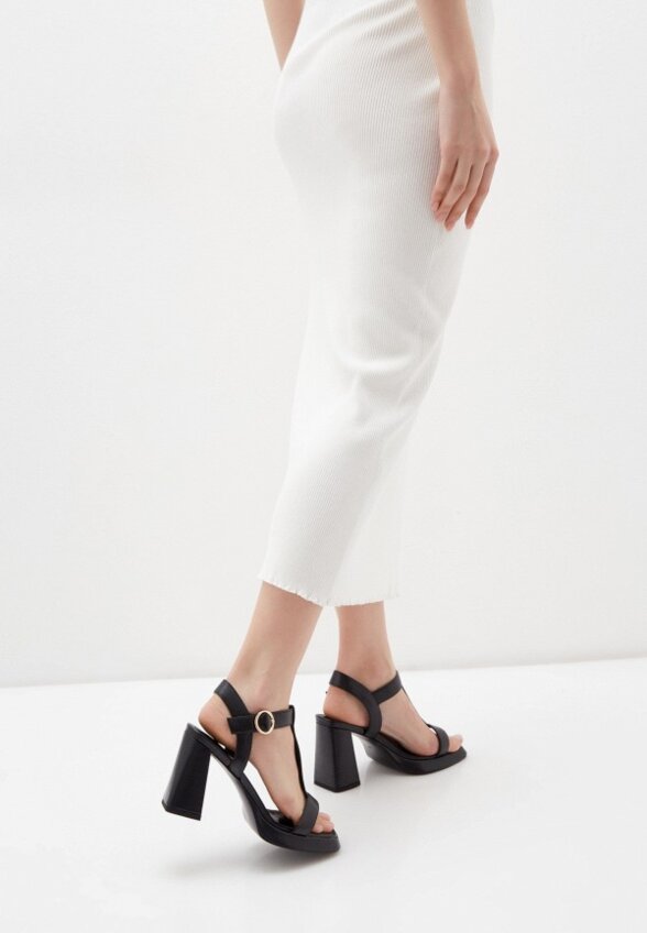 Босоножки Obba