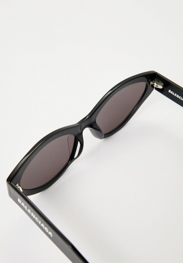 Очки солнцезащитные Balenciaga