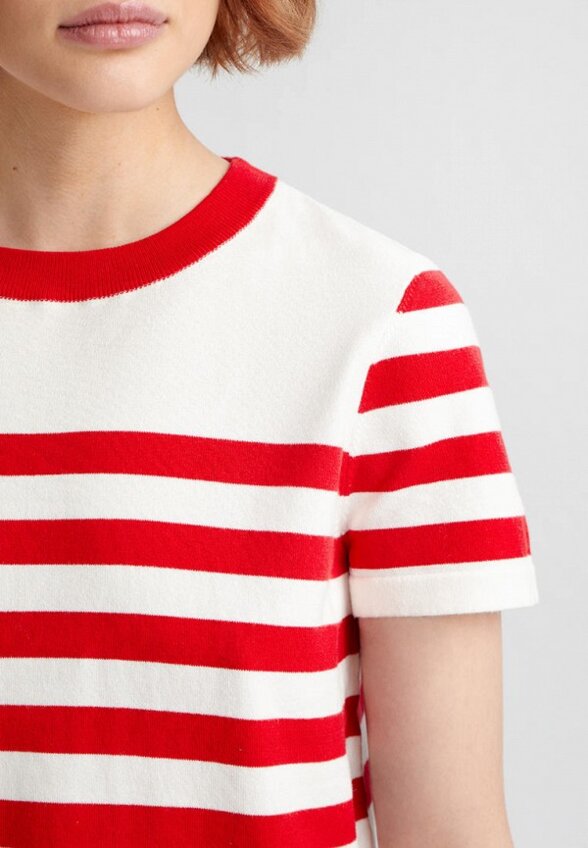 Джемпер To Be Blossom