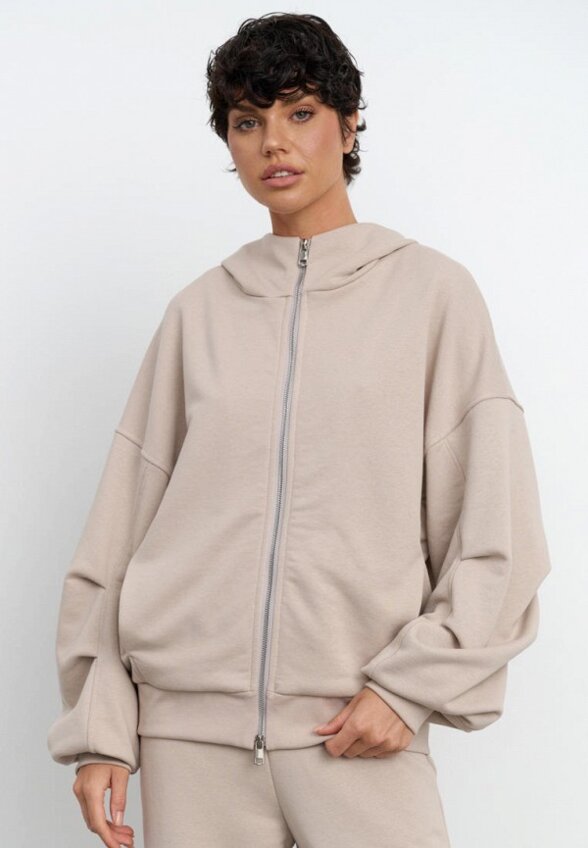 Толстовка Darsi.studio