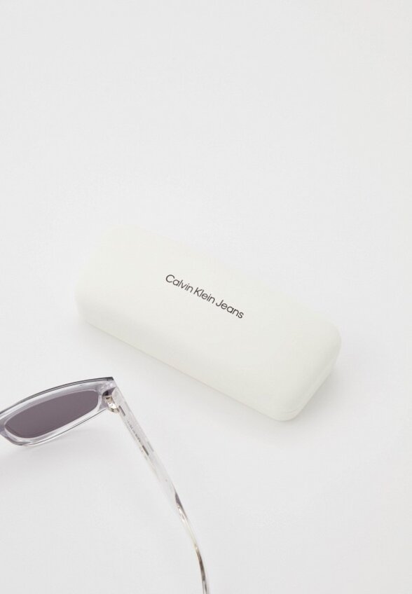 Очки солнцезащитные Calvin Klein