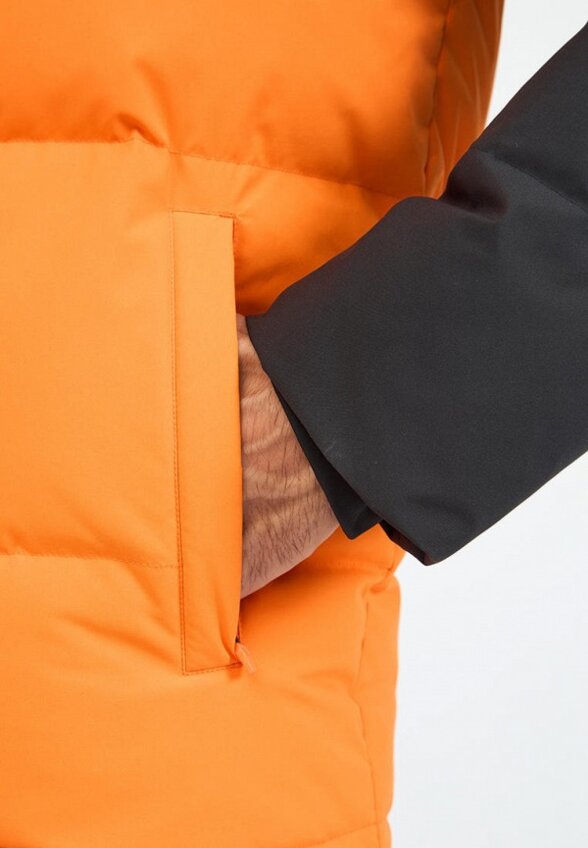 Пуховик Baasploa