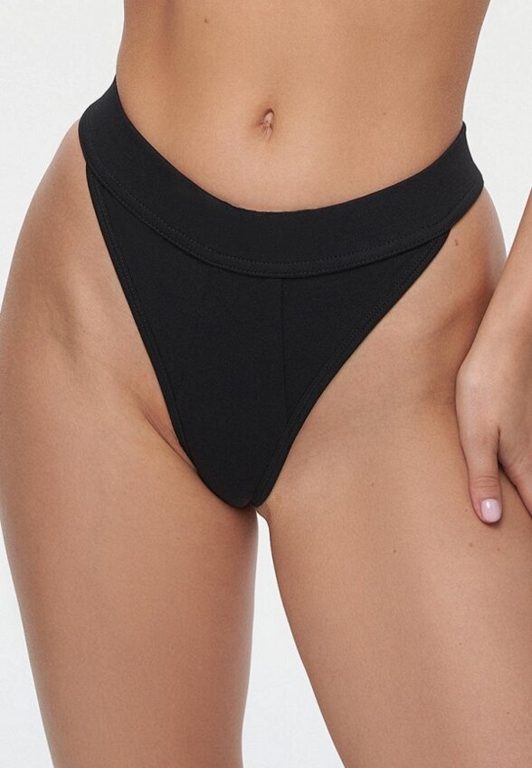 Топ и трусы Amazonka Underwear