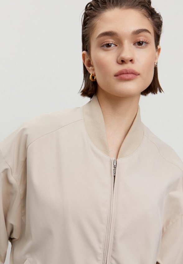 Бомбер I Am Studio