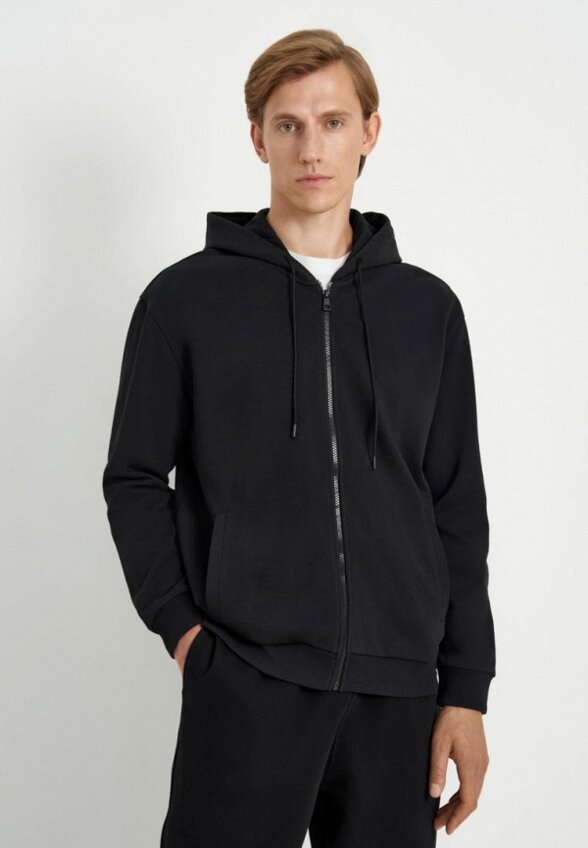 Толстовка Finn Flare