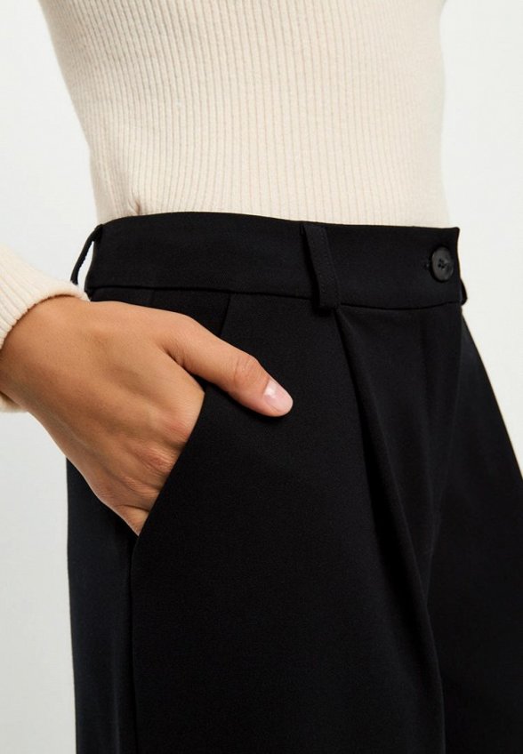 Брюки Suara Femme