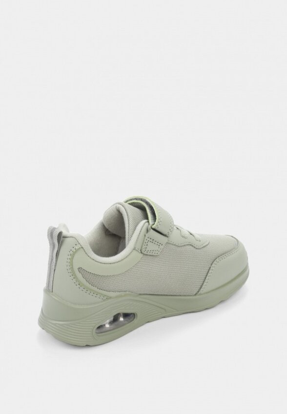 Кроссовки Kari