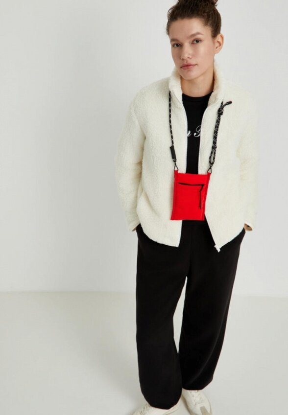 Куртка меховая Finn Flare