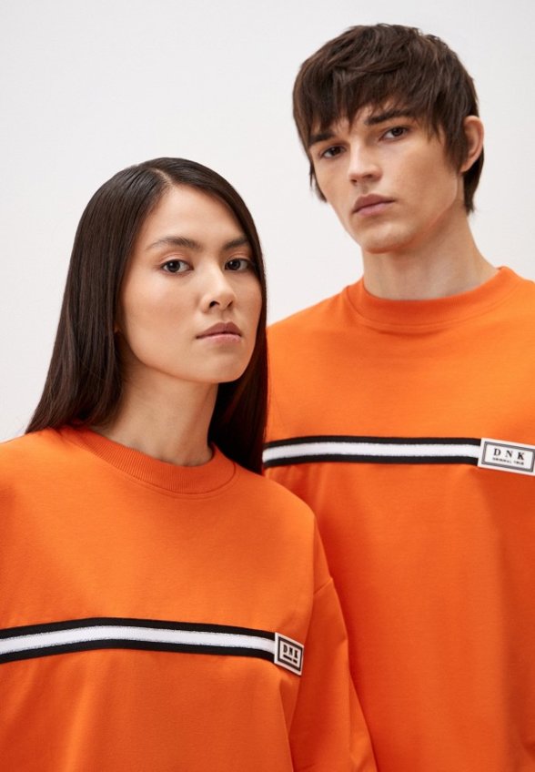 Футболка DNK