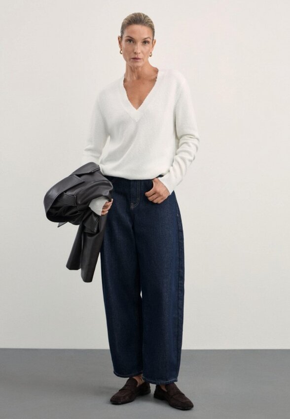 Пуловер Zarina