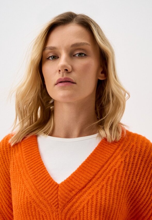 Пуловер Black Pine