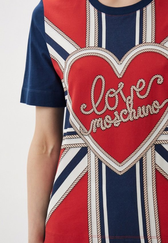 Футболка Love Moschino