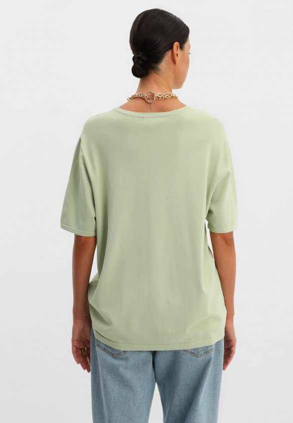 Джемпер Nominee