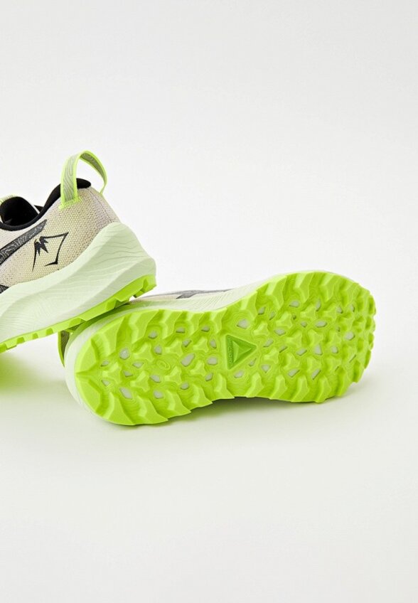 Кроссовки ASICS