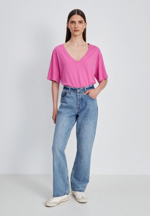 Футболка Finn Flare