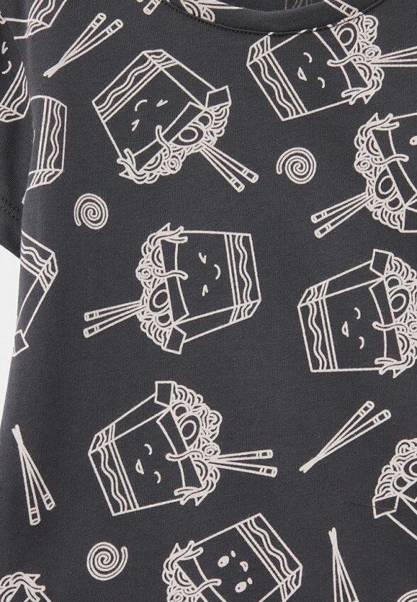 Футболка и шорты Mark Formelle