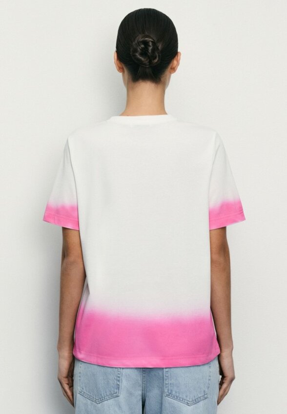 Футболка Zarina