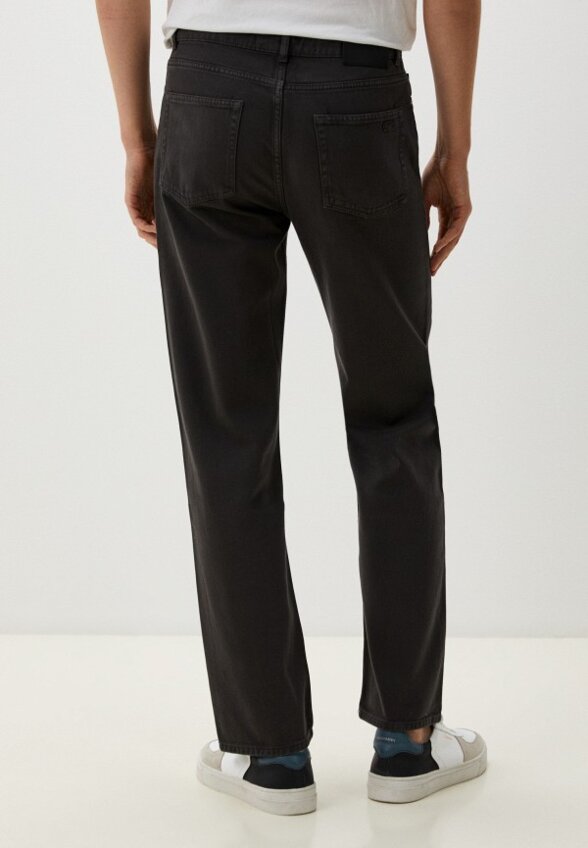 Джинсы Lacoste