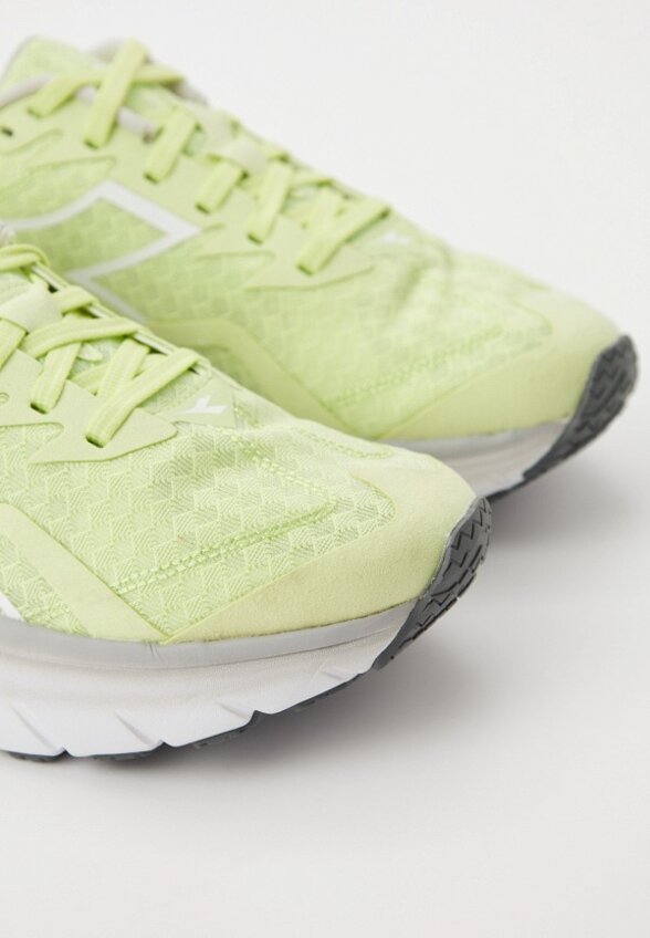 Кроссовки Diadora