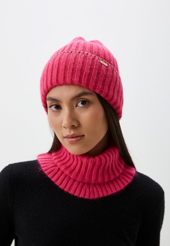 Шапка и манишка Ferz