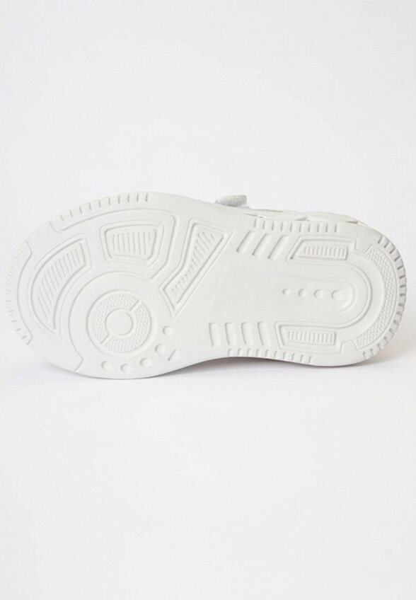 Кроссовки Tikkago