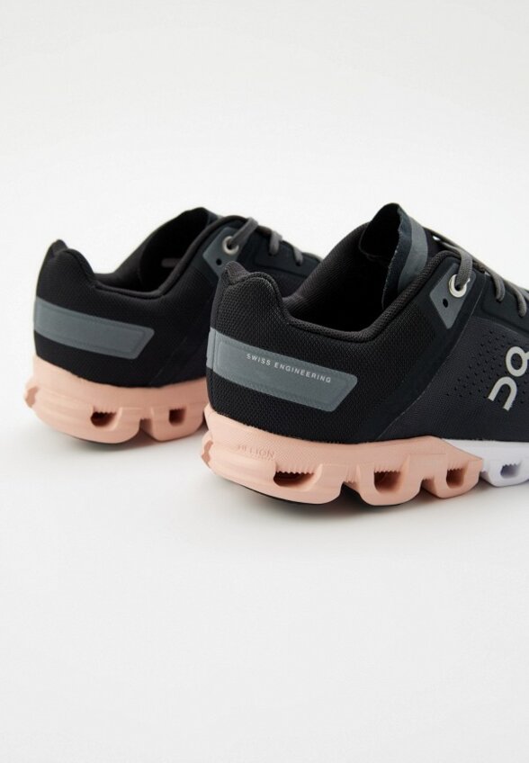 Кроссовки On