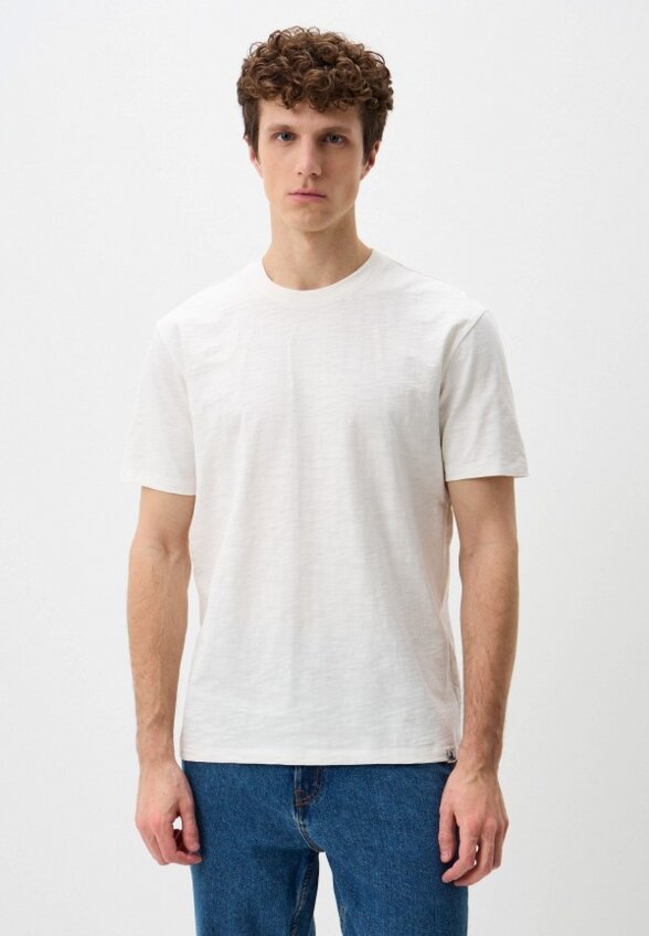 Футболка Colin's