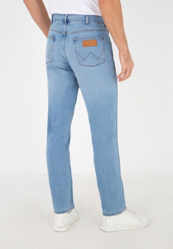 Джинсы Wrangler