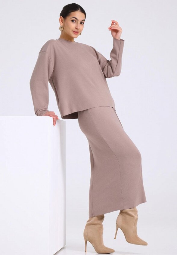 Костюм Апрель