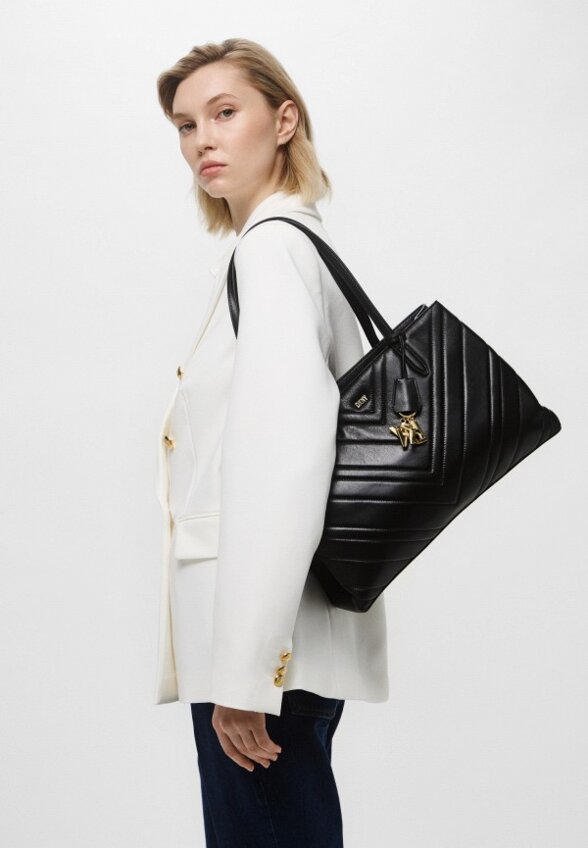 Сумка и брелок DKNY