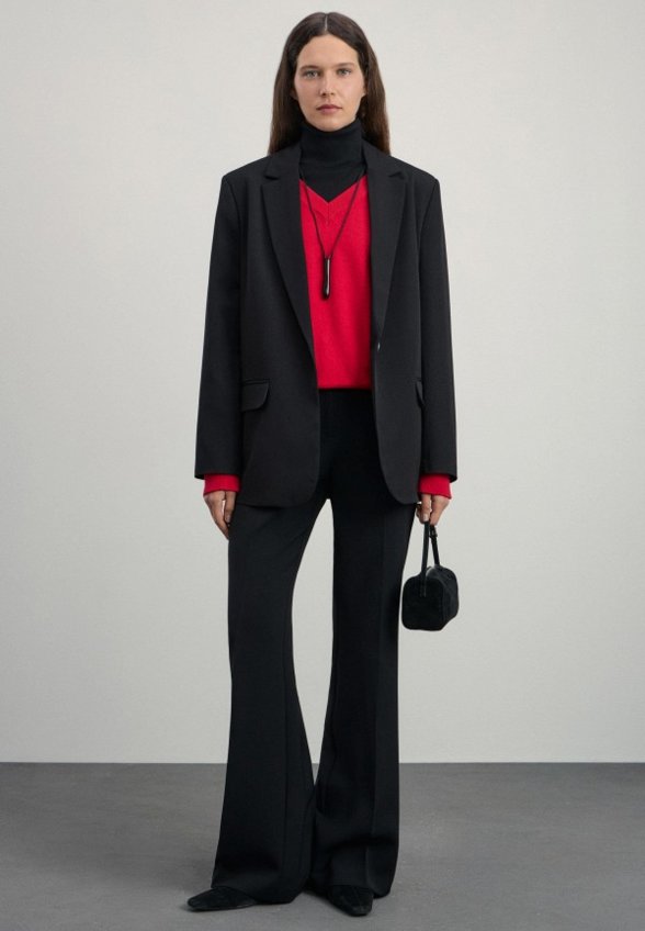 Пуловер Zarina