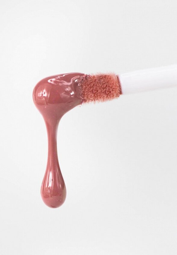 Блеск для губ Limoni