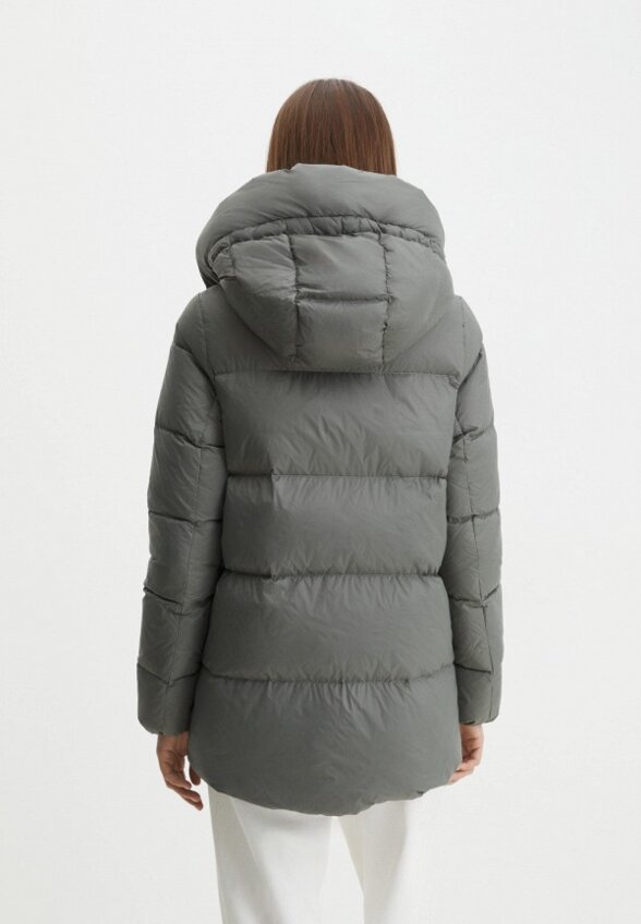 Пуховик Maison David