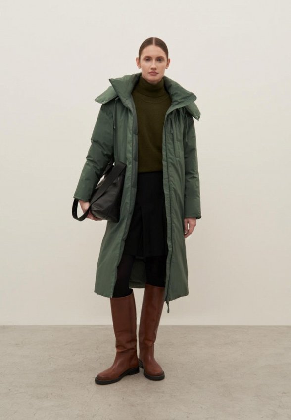 Пуховик Finn Flare