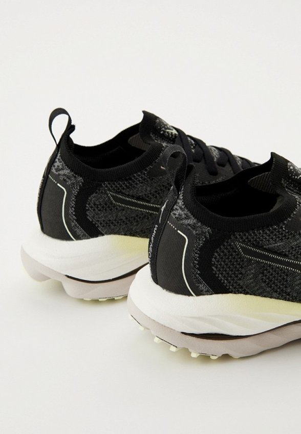 Кроссовки Mizuno