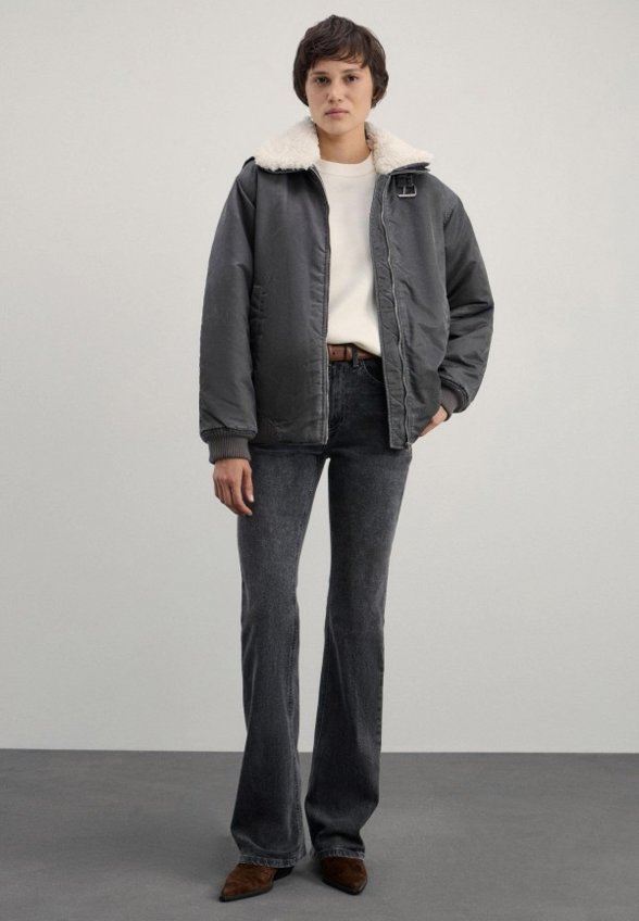 Куртка утепленная Zarina