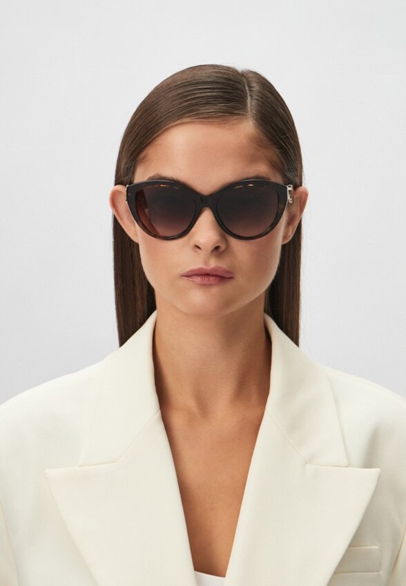 Очки солнцезащитные Jimmy Choo