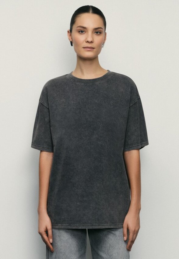 Футболка Zarina